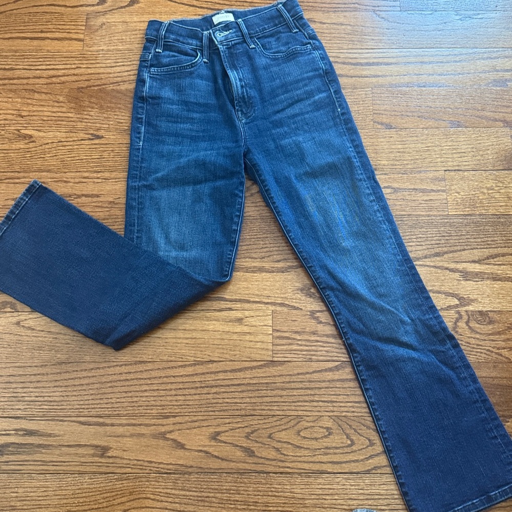Mother jeans, size 24 top denim slightly flared mother hustle ankle